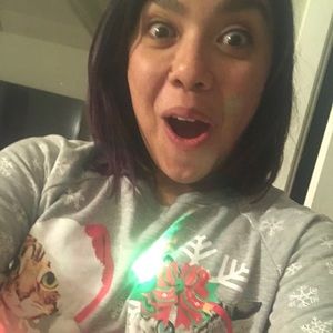 Meet your Posher, Davina